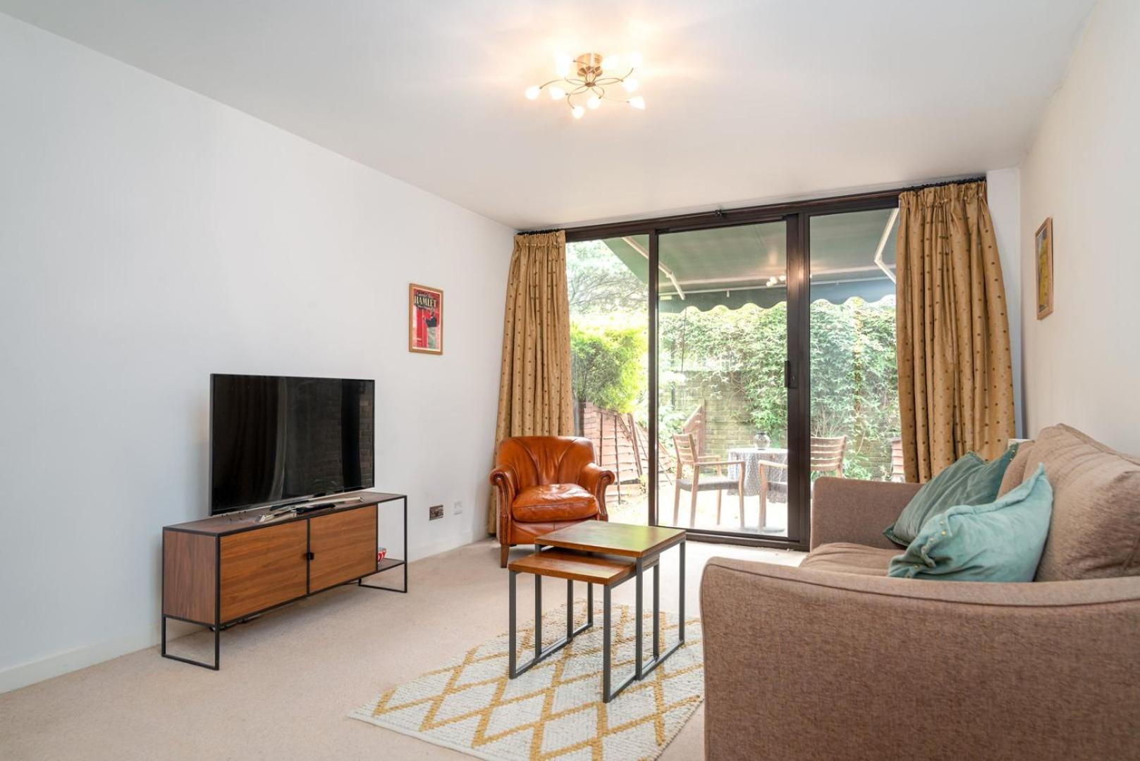 Guestready - Lovely Ground Floor Duplex With Patio In Southbank Apartment London Ngoại thất bức ảnh